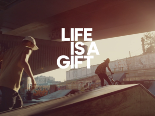 CHILLYS | Give It